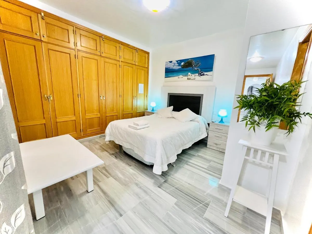 Apartment Precioso Apartamento Cerca Del Mar Con Wifi, Piscina Y Parking La Herradura